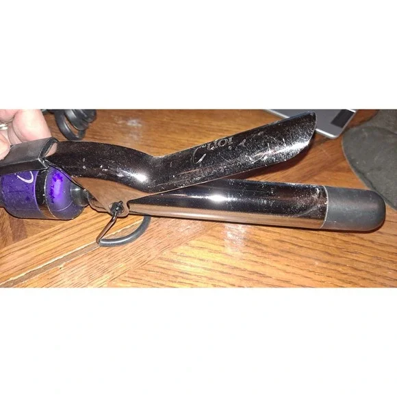Ion Titanium Pro Curling Iron, 1-1/4 Inch, Maximum Curl TESTED/WORKS EUC - Picture 4 of 4